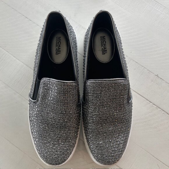 MICHAEL KORS TRENT GLITTER-CHAIN MESH SLIP-ON SNEAKERS BLACK/SILVER 6.5 M NWOB - Picture 2 of 11